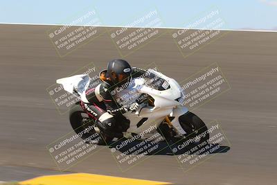 media/Oct-03-2022-Moto Forza (Mon) [[5f077a3730]]/Beginner Group/Session 2 (Turn 10)/